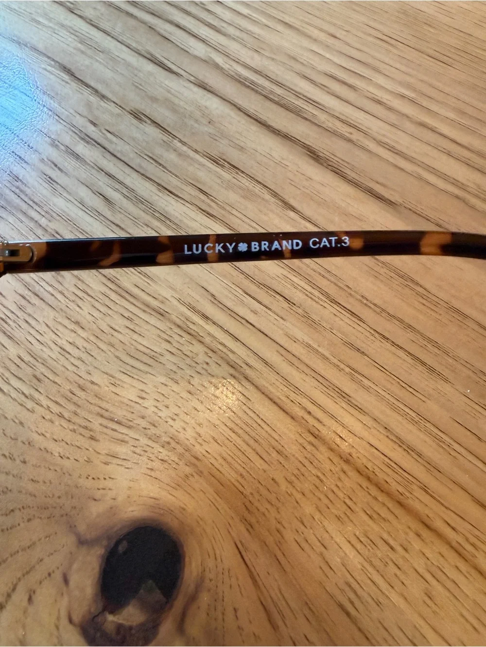 Lucky Brand Tortoise Cat Eye Sunglasses Brown Gradient Lens.